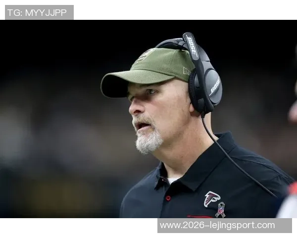 奎因昨日表现抢眼贡献12分8板7助4断小乔丹鼓励他勇敢接受采访表扬